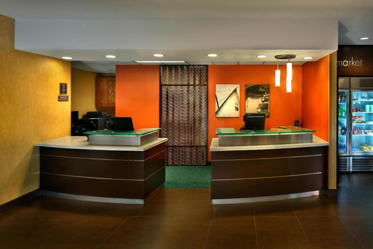 Residence Inn Данбъри Екстериор снимка