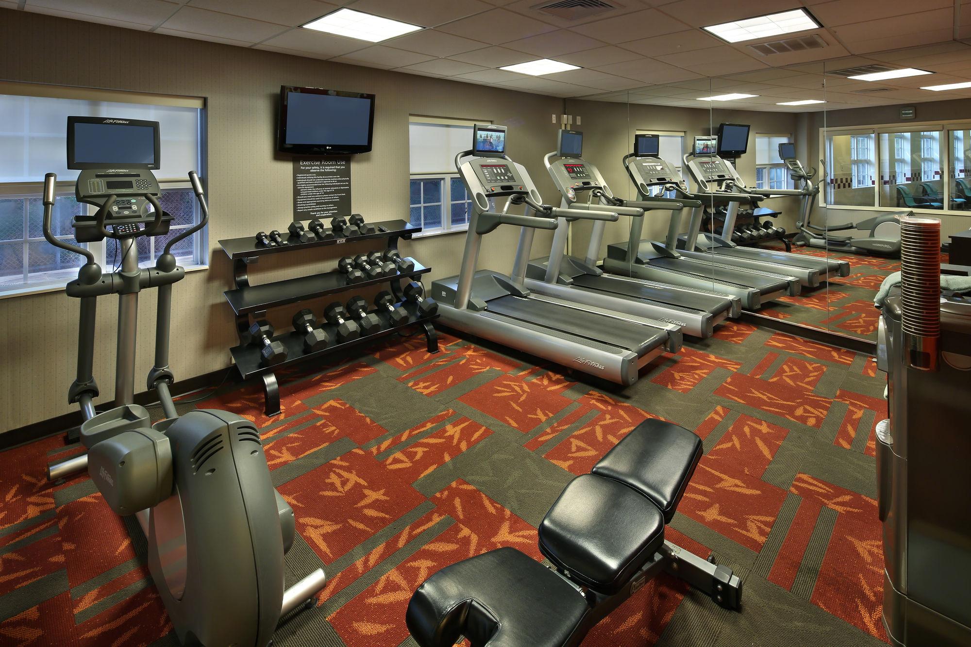 Residence Inn Данбъри Екстериор снимка
